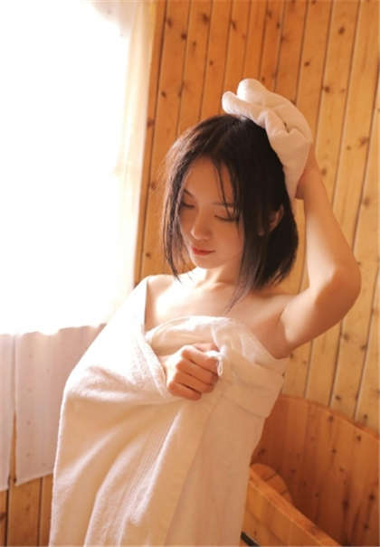 高黄多肉短篇文-对着镜子双腿张开小说_芳疗氧性