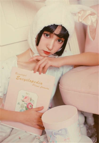 多肉女生小说-3p双龙_芳疗氧性