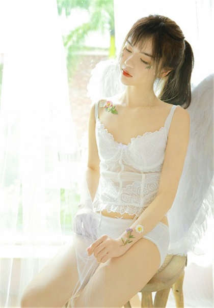 h文 穿越-肉肉高文男男干翻天_芳疗氧性