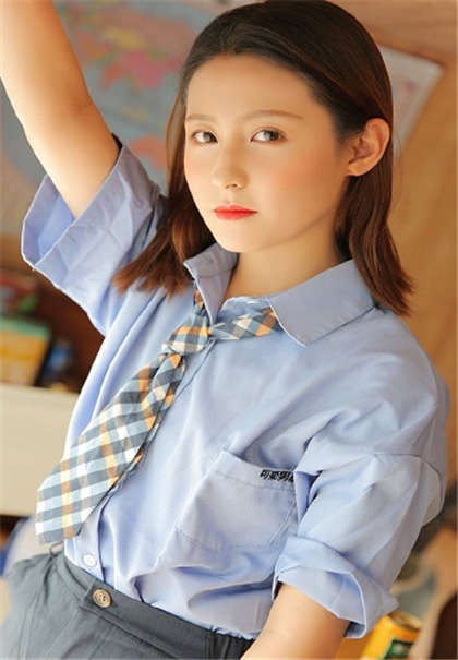 暴力强奸美女-老师晚上让我干他_芳疗氧性