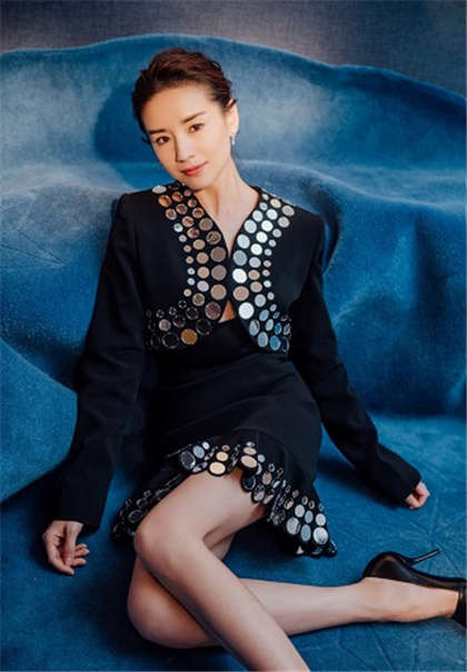 学校里的荡货-小妖精你的好紧_芳疗氧性