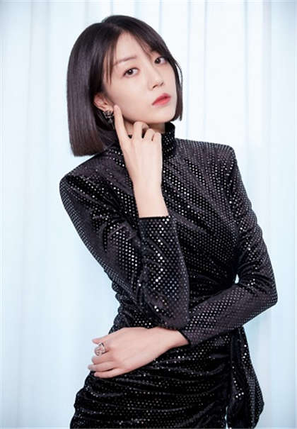 小黄文bl-现代小说肉多一男N女_芳疗氧性