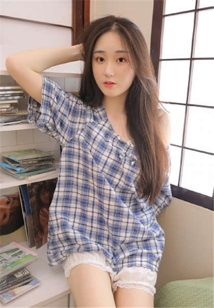 很污很黄短文-轮奸地狱公车_芳疗氧性