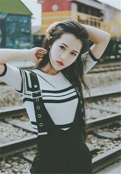 秦毅与晓莲小说污小说-女教练奶水好大_芳疗氧性