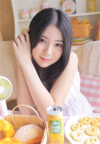 黄文小说免费在线看-高中校花的第一次很嫩很紧_芳疗氧性