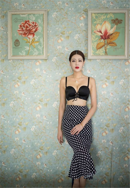 污污的小说在下面塞东西-乱伦大杂会_芳疗氧性