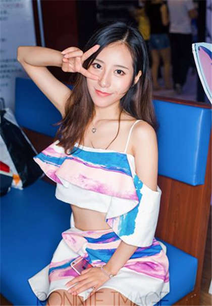 好大好刺激-男朋友几个朋友一起上我_芳疗氧性