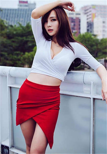 黄色小短文免费阅读-男朋友按我的头下去_芳疗氧性