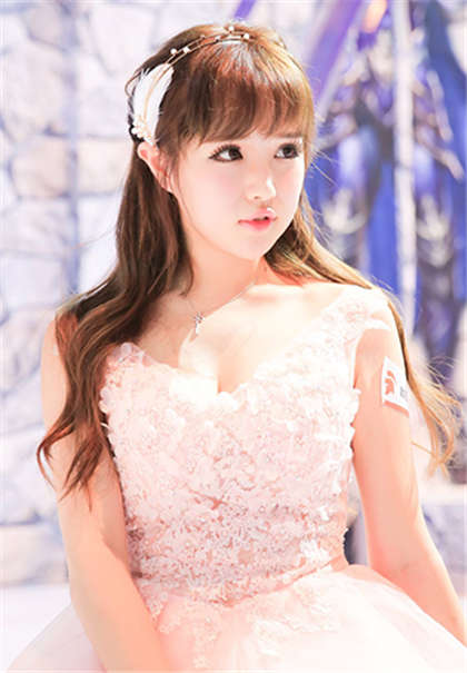 啊用力的再深点啊别停-火车上的艳事乱合集_芳疗氧性