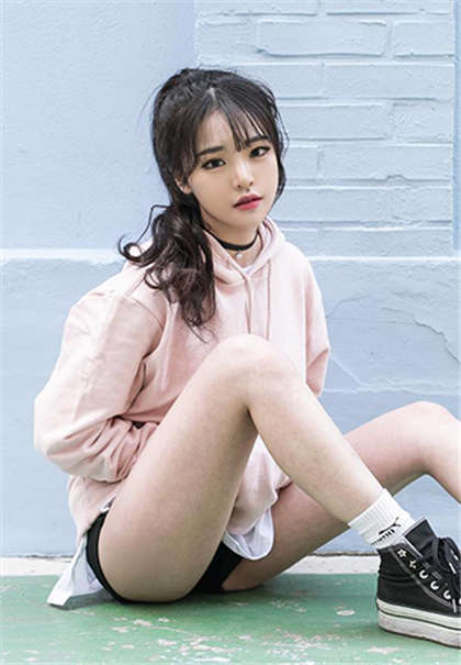 雪白美腿缠在我腰上-大叔好深好大好爽_芳疗氧性