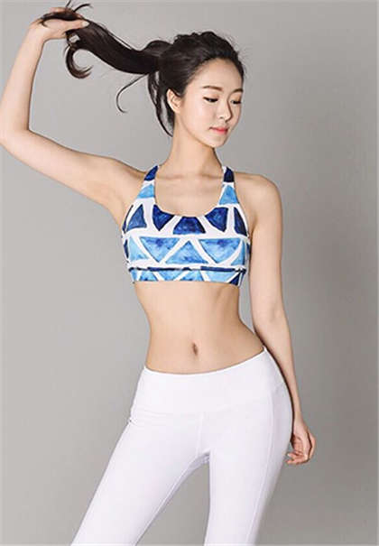 军旅肉多的宠文-我的美母教师苏雅琴琴_芳疗氧性