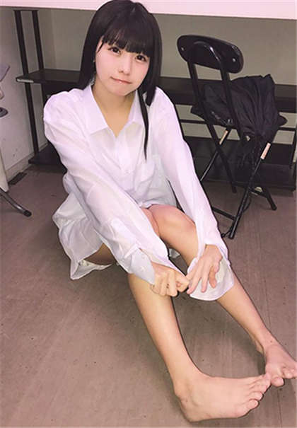 黄文章污污的文章-老板将舌头伸进我私处_芳疗氧性