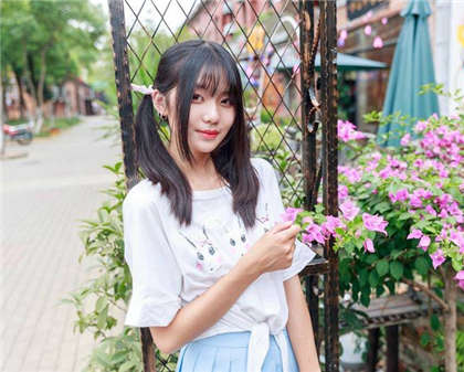 黄色小说淫秽片-男同事的那个好大_芳疗氧性