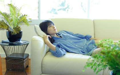 解开衬衫揉捏酥胸-小峰方婷小说_芳疗氧性