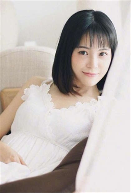 一把掀开她的肚兜-公车被强系列小说_芳疗氧性