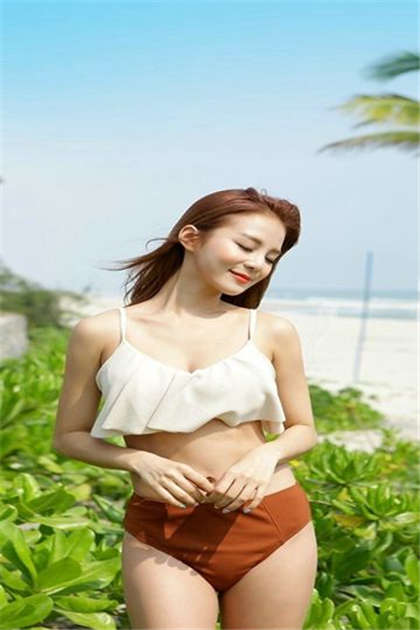 大学黄色小说-上课摸同桌大腿和胸h文_芳疗氧性