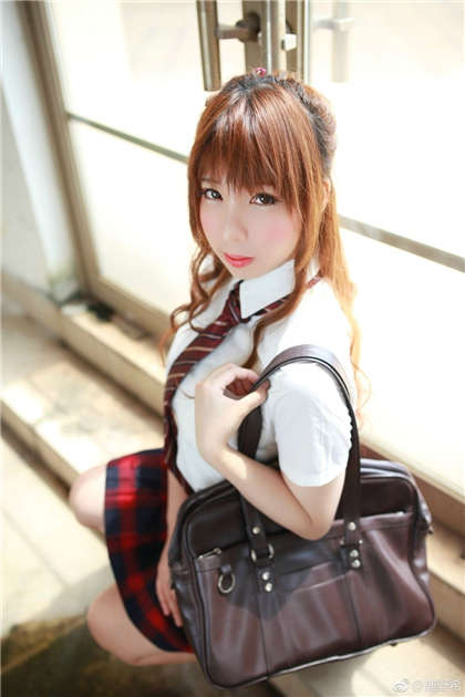 性爱污污小短文-被邻居老头揉捏我奶头_芳疗氧性