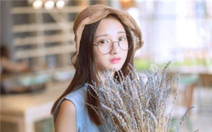 贵妇交换性俱乐部-使劲里面痒想要_芳疗氧性