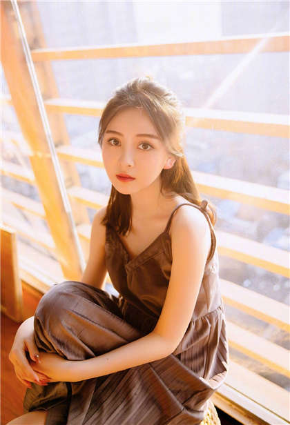 别舔下面-一女多男肉文全本小说_芳疗氧性