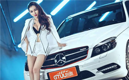 很多肉很撩的小说-他两把我的双腿扒开了然后………_芳疗氧性