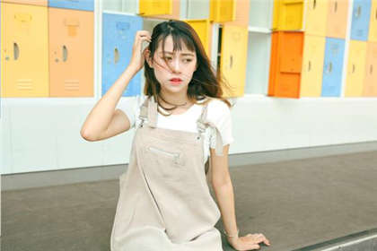 恩不要好大好硬好爽我到了-有没有很黄很肉的小说_芳疗氧性