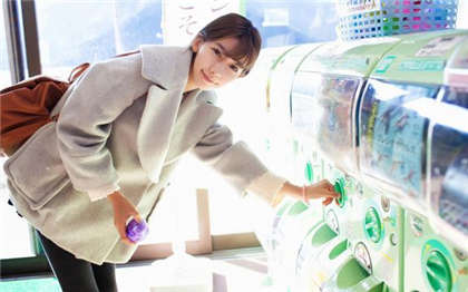 最好看的黄色小说-都市美妇嘴含大肉棍_芳疗氧性