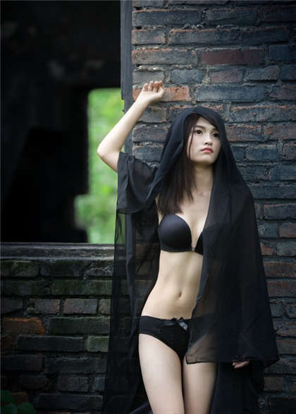 被暴力轮奸女自述小说-啪啪啪小说细节描写_芳疗氧性