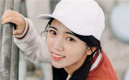 很黄大尺度小说名字-丝袜护士你的好紧好湿_芳疗氧性