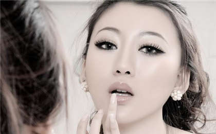 欣儿与老板的黄色小说-男女两人做很污的事情文章最新_芳疗氧性