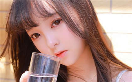 污污黄文鸡巴插逼-教室里的噗滋噗滋_芳疗氧性