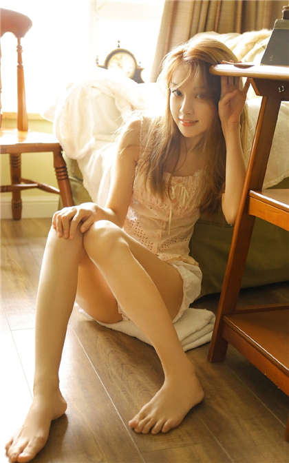 嗯嗯 好深-上课就把手从衣服下摆伸进来_芳疗氧性