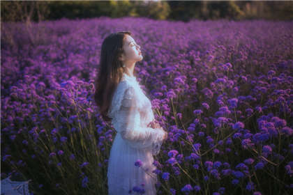 下面污到你流水的文章-农村姑娘小娥与棒子的故事_芳疗氧性