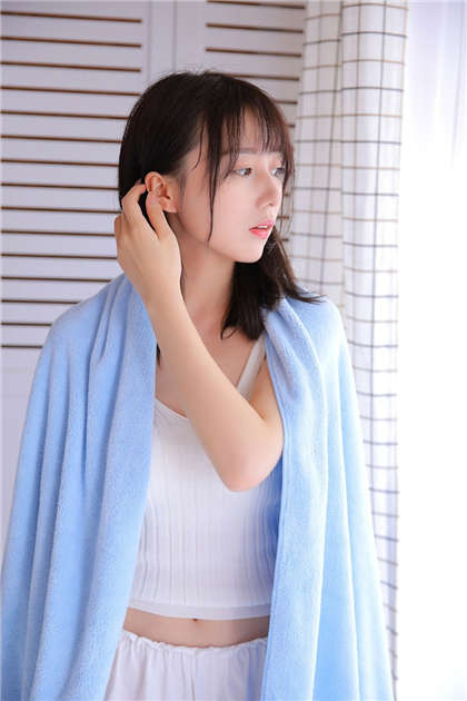 嗯嗯好深-回老家车上和儿子做了_芳疗氧性