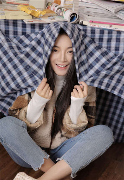 同桌脱我内衣裤揉我胸黄文-扒开花瓣水湿啊花核湿_芳疗氧性