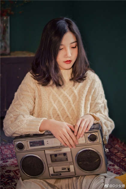 纯爱百合黄文小说-乱欲小话说又粗又大多人_芳疗氧性