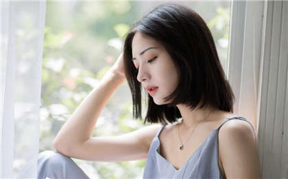 最色文章-公交车上被轮流进入_芳疗氧性