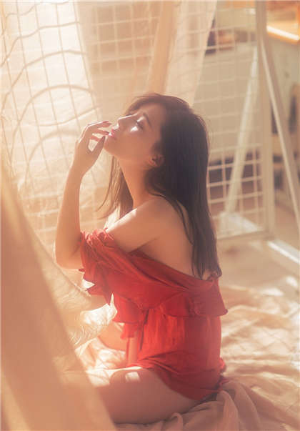 三人成狼塞葡萄-和陌生男人野战的真实口述_芳疗氧性