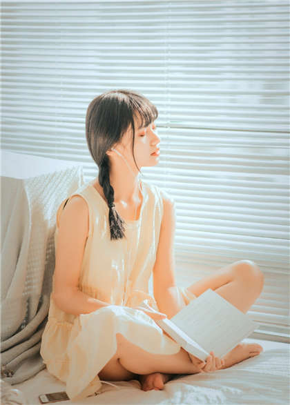 发生在校园里的污文-500短污多肉合篇_芳疗氧性