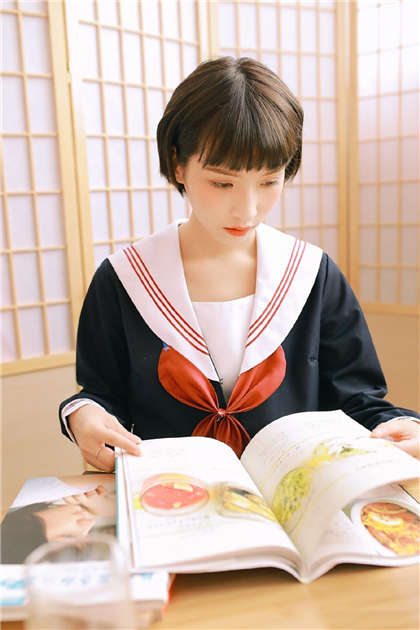 污污小说现在读-在校园同桌对我做污污的事_芳疗氧性