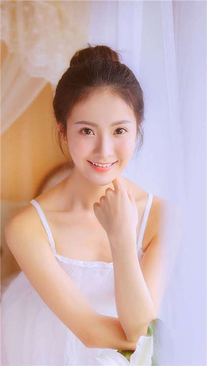 大鸡巴好大好硬-被男同桌解开胸罩小说_芳疗氧性