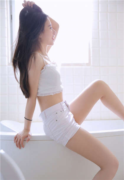 有污文的小说-一个添下面两个吃奶颠簸的车上_芳疗氧性