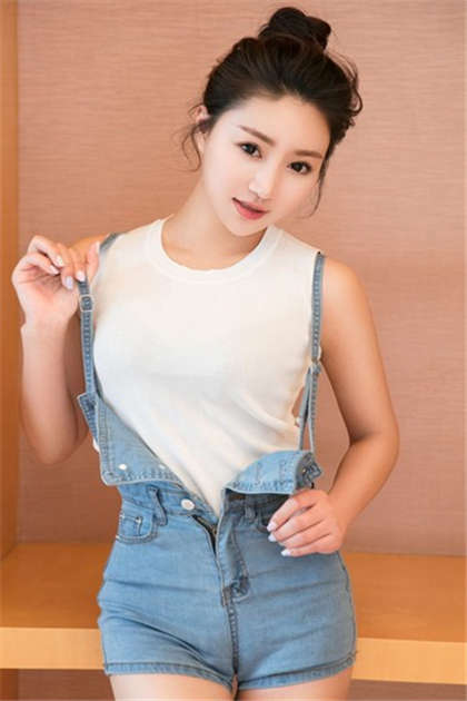 嗯~啊~啊~~~-车上被陌生人摸的好爽_芳疗氧性