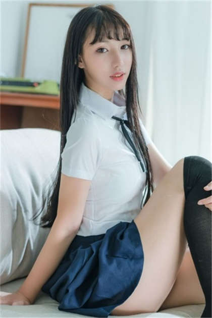 黄色小短一文小说-看了下面流水的小说_芳疗氧性