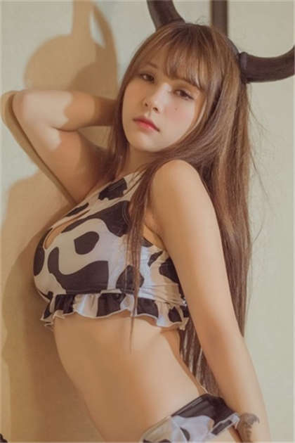 看了让人下面流水-我们班的女班长给我看内裤裤_芳疗氧性