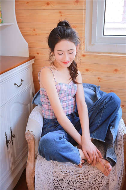 翁息粗大-寂寞少妇成为我的猎物_芳疗氧性