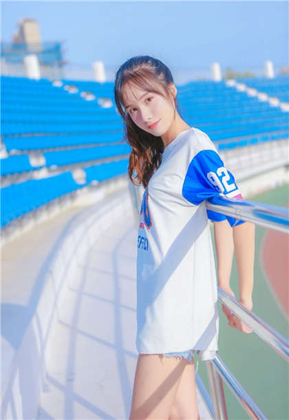 把他吃大了-女孩看湿的污小说_芳疗氧性