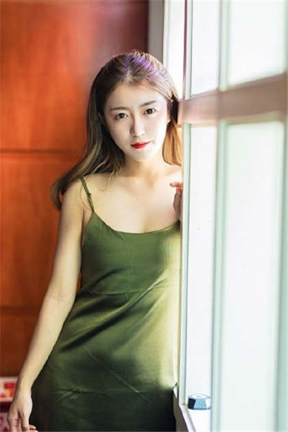 暴力强奸小说-女女互慰吃奶_芳疗氧性