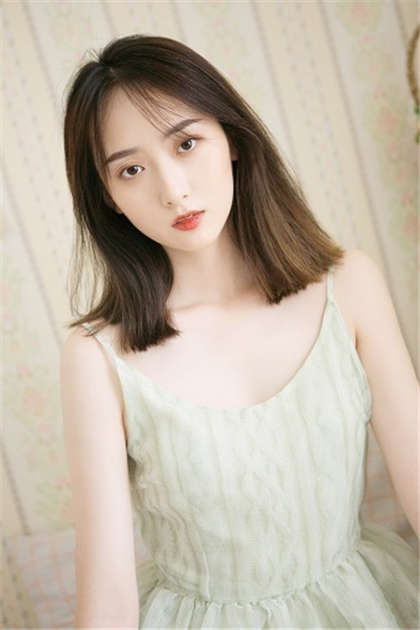 男人舔我下面h文-嗯嗯嗯轻点好疼太紧了痛_芳疗氧性