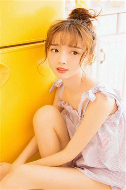 茵茵和亮亮-荡女系列暴露小说_芳疗氧性