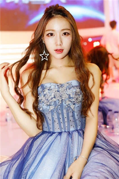 老师好大好涨停下好-丫头放松点别夹那么紧_芳疗氧性